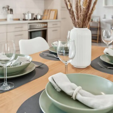 Daire Komfortwohnung Nahe Basel Mit Parkplatz